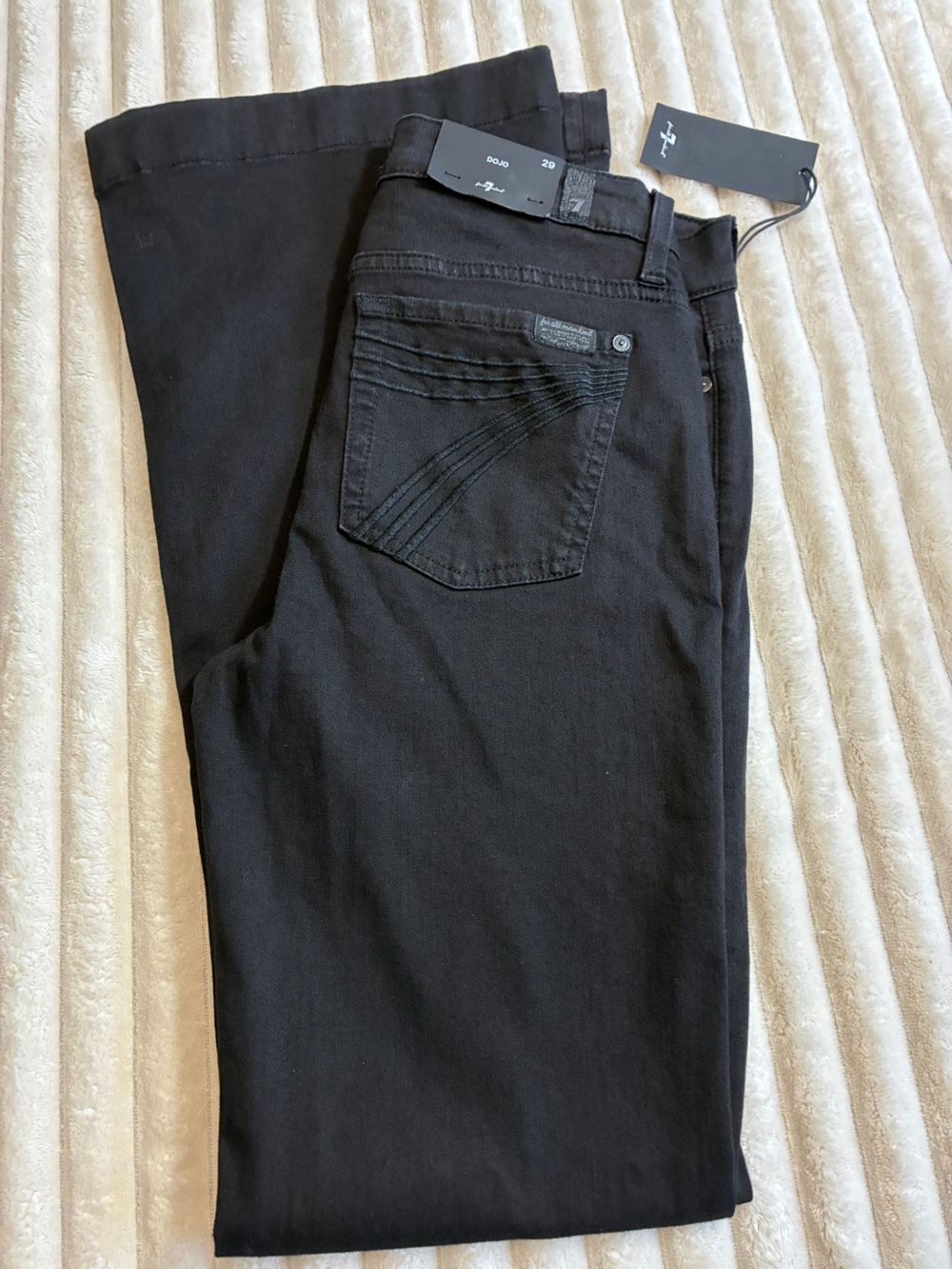7 For All Mankind Dojo Jeans Night Black Size 29 NWT